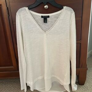 White House Black Market White V-Neck Women's Top